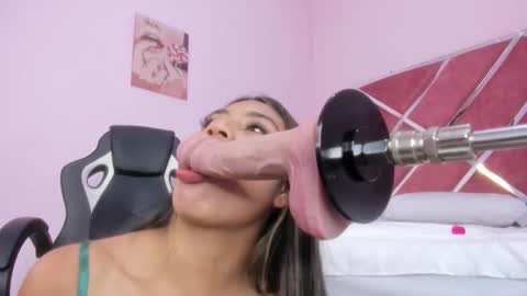 SoriBaker online show from December 3, 5:15 pm