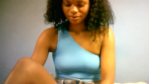 sourayaa online show from March 26, 10:28 am