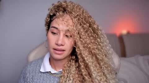 brisa  s online show from February 12, 4:22 pm