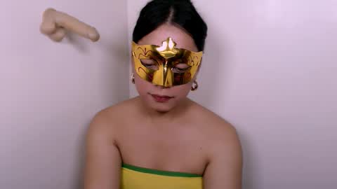 spicyhotchicks online show from January 14, 12:15 am