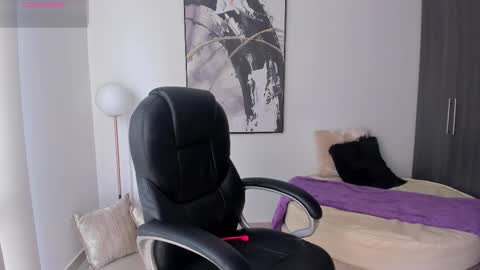 Stacy Conner online show from February 12, 7:24 pm