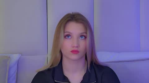 StacyEvances online show from May 17, 11:04 pm