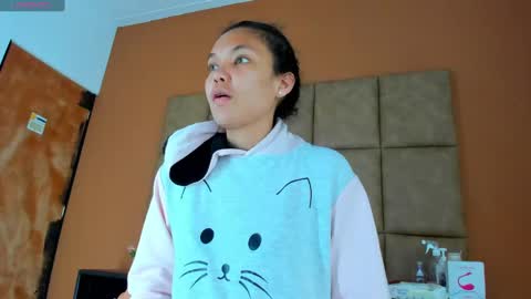 Estrella online show from February 17, 11:44 am