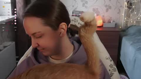 Alice online show from March 5, 9:49 am