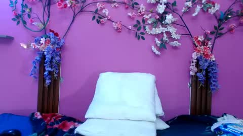 alejandra online show from May 13, 7:41 pm