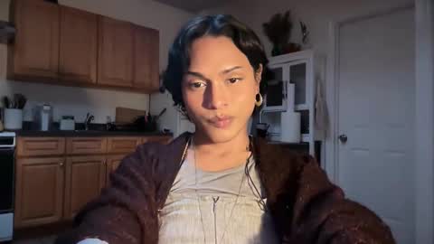 stargirlrising online show from April 4, 9:57 pm