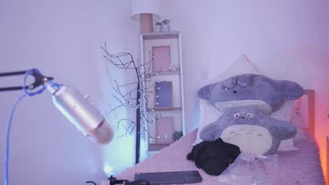 Yoko online show from January 13, 7:07 pm