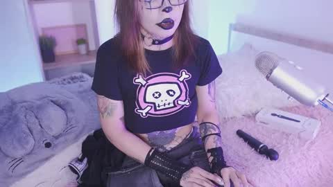 Yoko online show from May 15, 11:07 pm