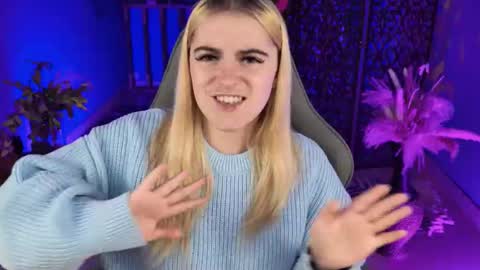 stef_nicks online show from September 30, 9:59 am