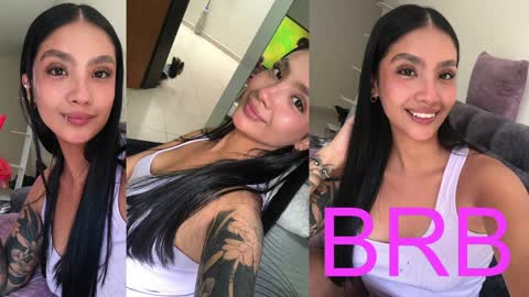 Im MiaIts my first day here  online show from April 5, 10:20 pm