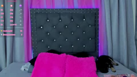 steff_olsen online show from September 13, 6:54 am