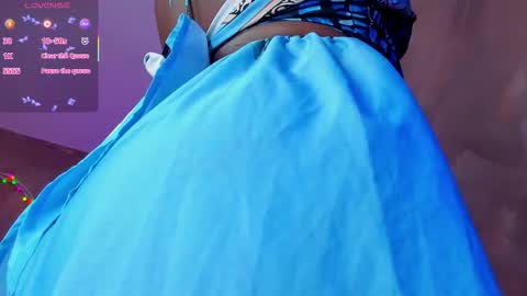 stella online show from December 17, 7:51 pm