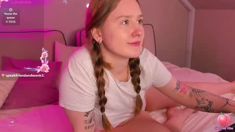 Stella online show from April 11, 1:22 am