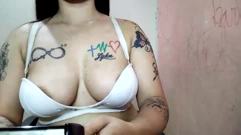 Stellapearlx online show from June 11, 1:27 am