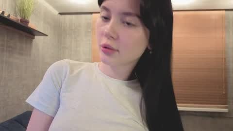 Eva online show from April 2, 11:13 pm