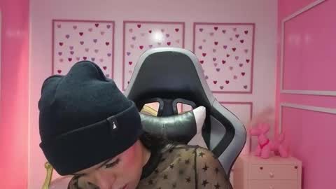 Stephania online show from September 18, 11:42 am