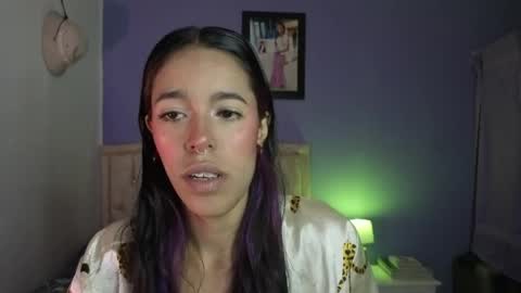 Stephania online show from March 24, 5:40 pm