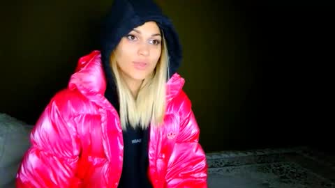 Stephany online show from December 23, 5:00 am