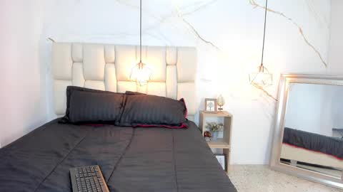 Stefanny online show from February 28, 9:55 pm