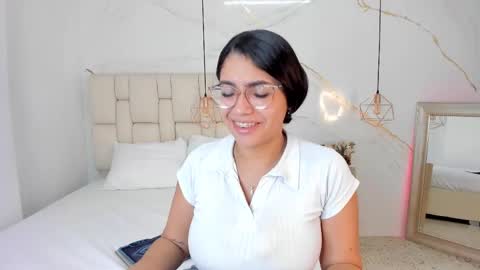 Stefanny online show from February 10, 9:58 pm