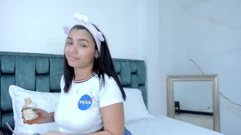 Stefanny online show from October 20, 11:41 pm