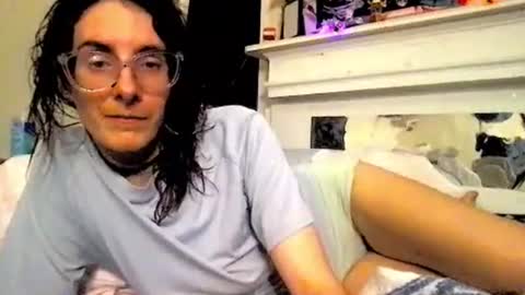 stephielynnnnn online show from March 17, 12:14 am