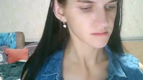 Strawberry Storm online show from October 13, 7:05 pm