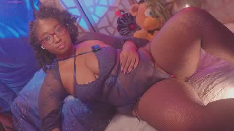 Succubus RoseMilk online show from February 19, 4:23 am