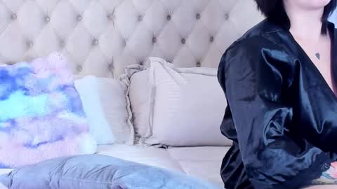 Luna  online show from December 17, 10:36 pm