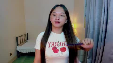 Cheska online show from March 5, 5:08 pm