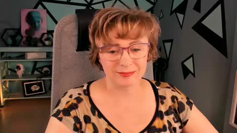 Vivien online show from November 19, 1:22 pm