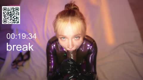 Lika ginger  Jessy blond   online show from April 14, 2:55 am