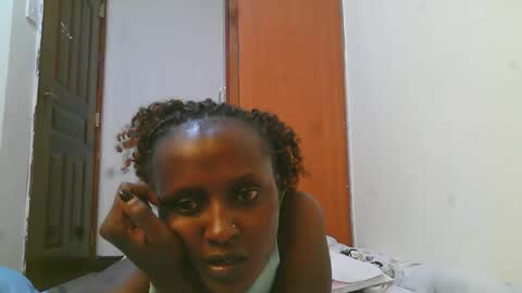 summerdew online show from March 20, 9:30 pm