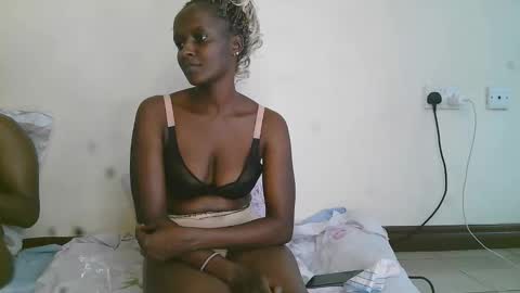 summerdew online show from April 13, 11:22 am