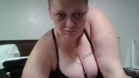 Summer Divine online show from November 20, 1:39 am