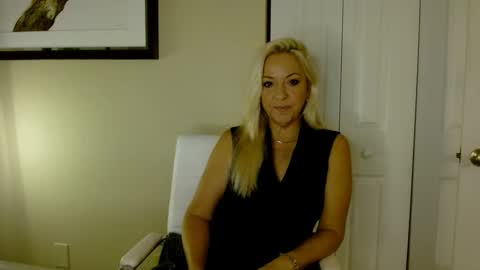 Amber online show from December 11, 11:10 pm