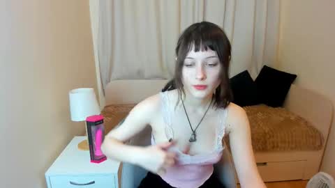 sunny_girl_x online show from February 8, 1:26 pm
