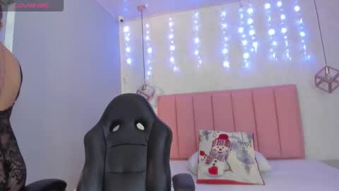  S U N N Y online show from December 15, 12:43 pm