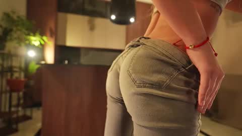 sunshine_______ online show from February 5, 3:59 pm