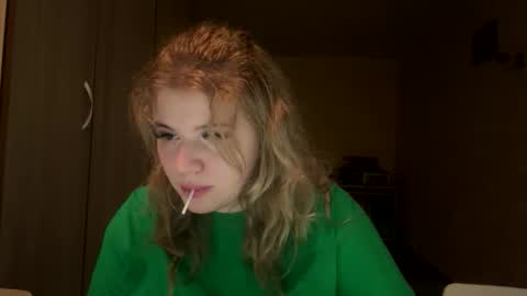 sunshinyflash online show from February 11, 5:36 pm