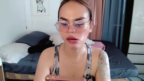 Im val online show from February 28, 4:34 am