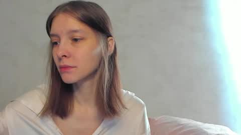 Una online show from June 8, 2:34 am