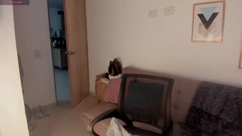 susan love online show from April 19, 12:21 am