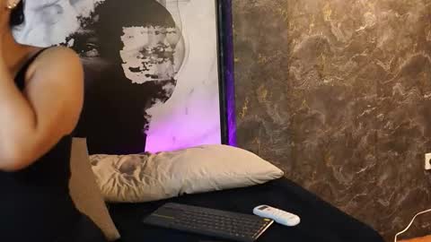 susan_wall online show from February 16, 1:11 pm