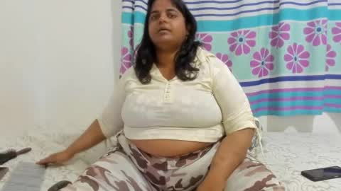 susanaeshwar online show from August 3, 8:03 pm