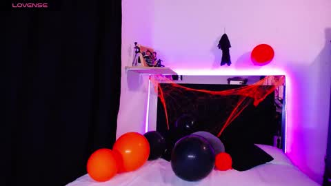 Susanyrosa online show from October 21, 1:20 am