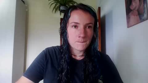 Susi online show from March 25, 9:28 pm