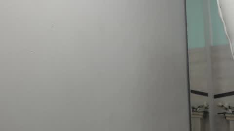 sussy leon online show from December 4, 12:36 pm