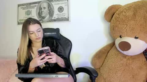 suzan__cooper2 online show from September 27, 2:19 am