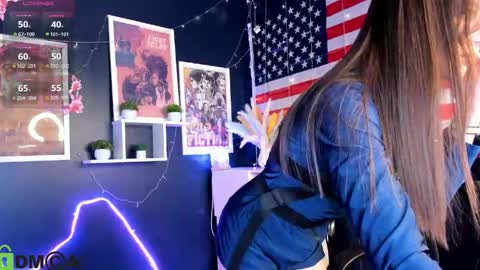 Hey Im Suzane online show from April 12, 11:35 am